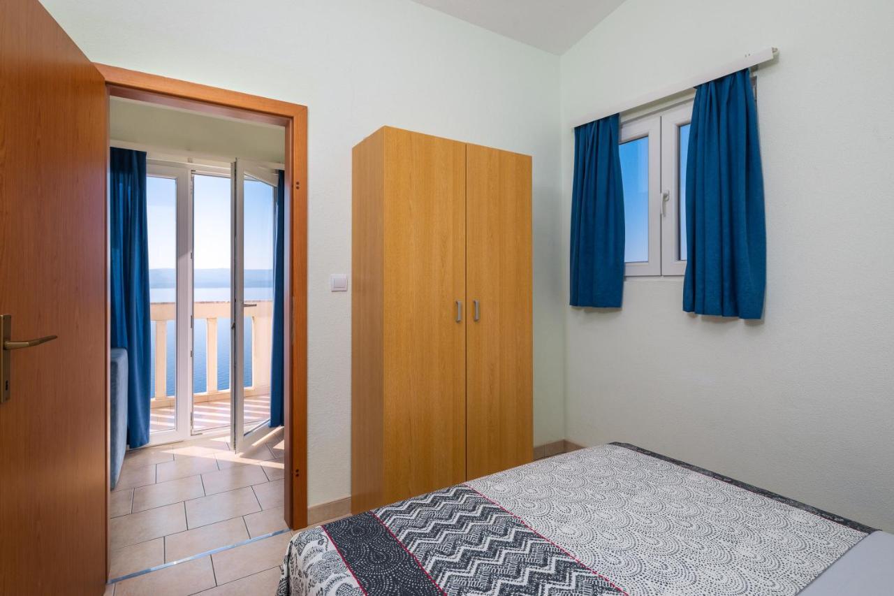 Apartments & Restaurant Galeb Marusici  エクステリア 写真